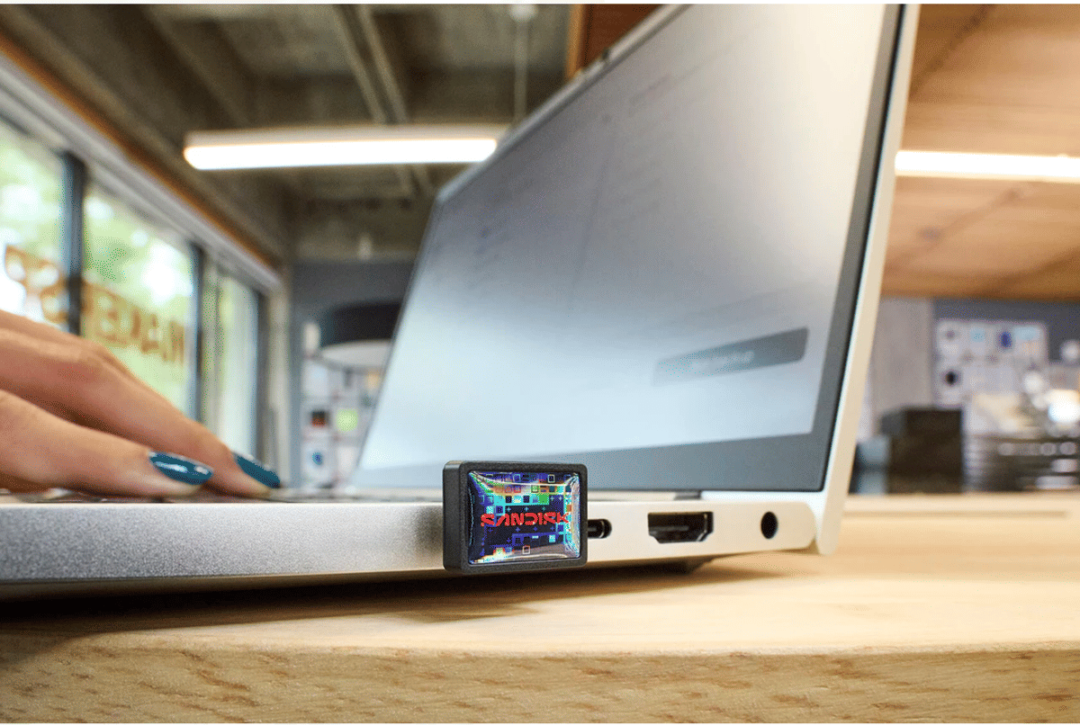 SanDisk Extreme Fit USB-C Flash Drive