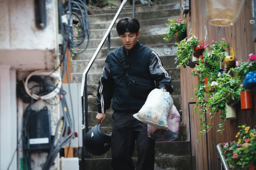 Still cut drama The Manipulated