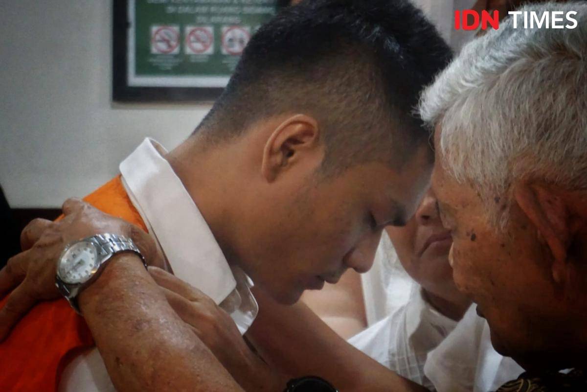 Christiano Tarigan saat sidang pembacaan vonis kasus kecelakaan yang menewaskan PN Sleman, Kamis (6/11/2025).