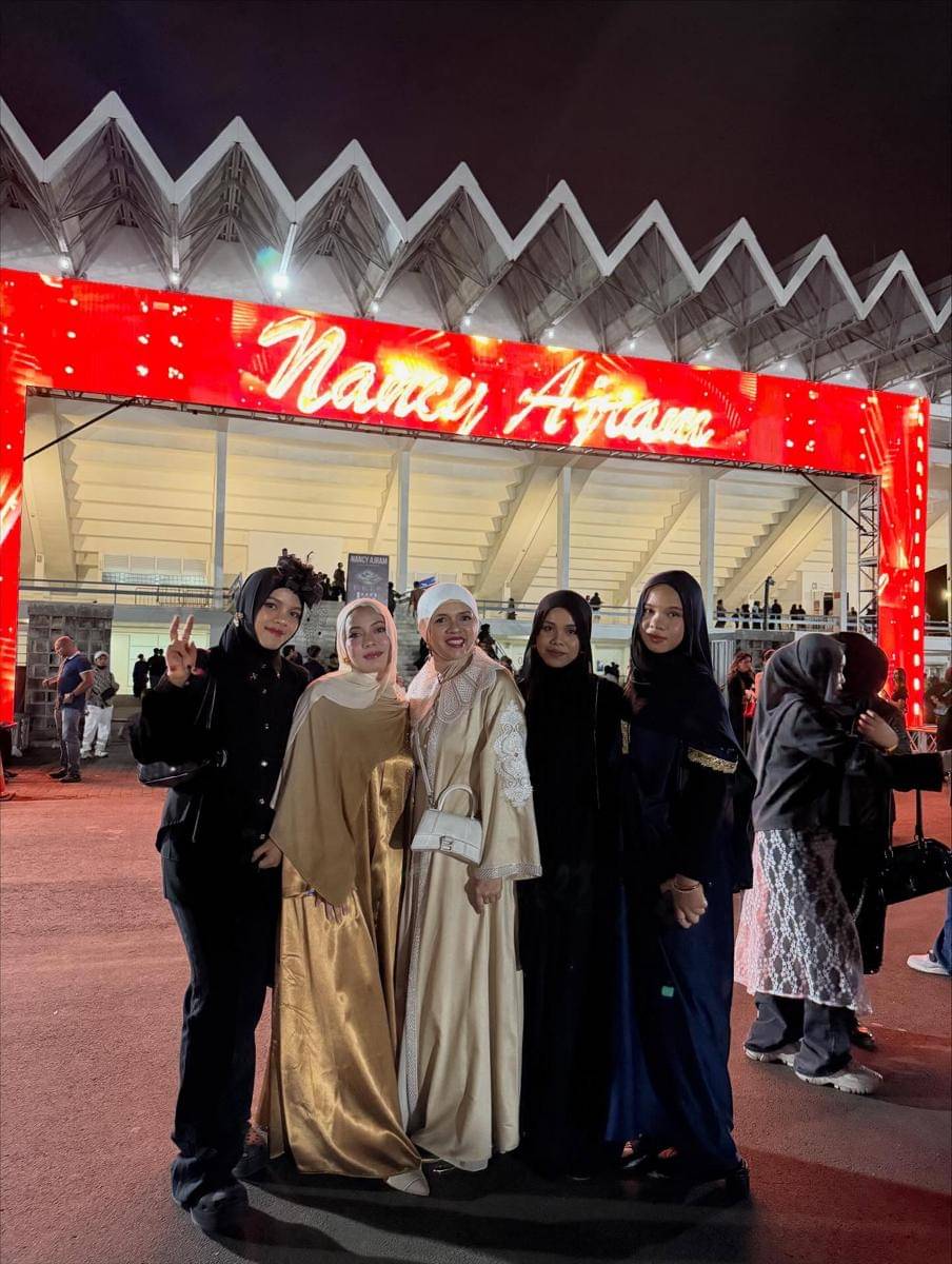 Artis Nonton Konser Nancy Ajram di Jakarta