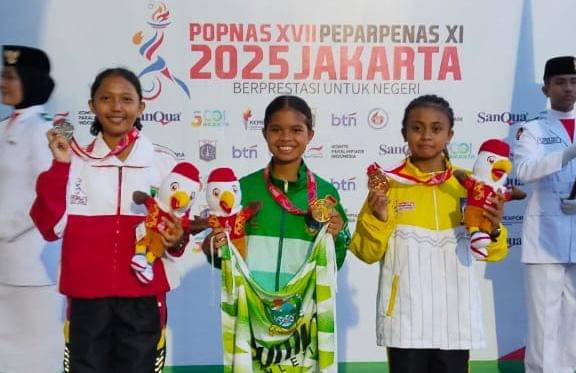 Nirwana Manik meraih emas perdana Sumut dari cabor atletik di Popnas 2025 (dok.istimewa)