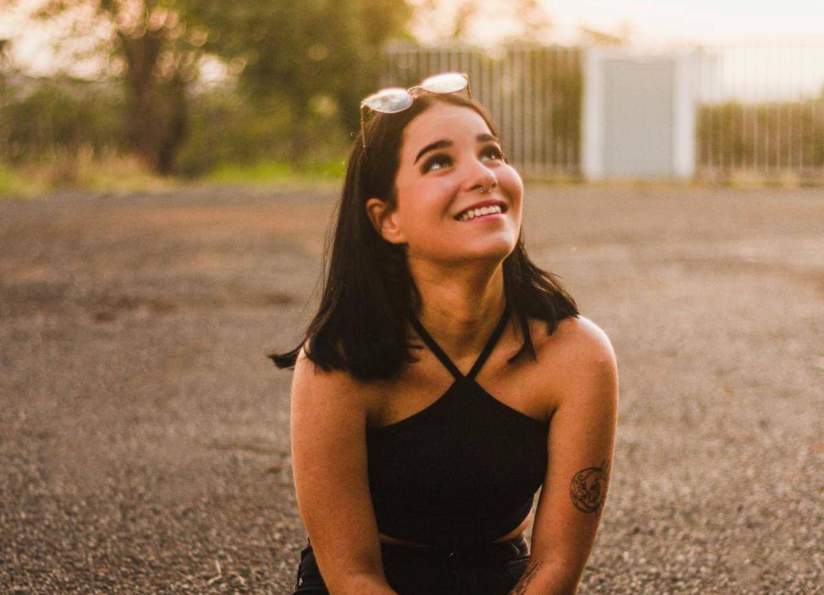 Ilustrasi merasa positif 