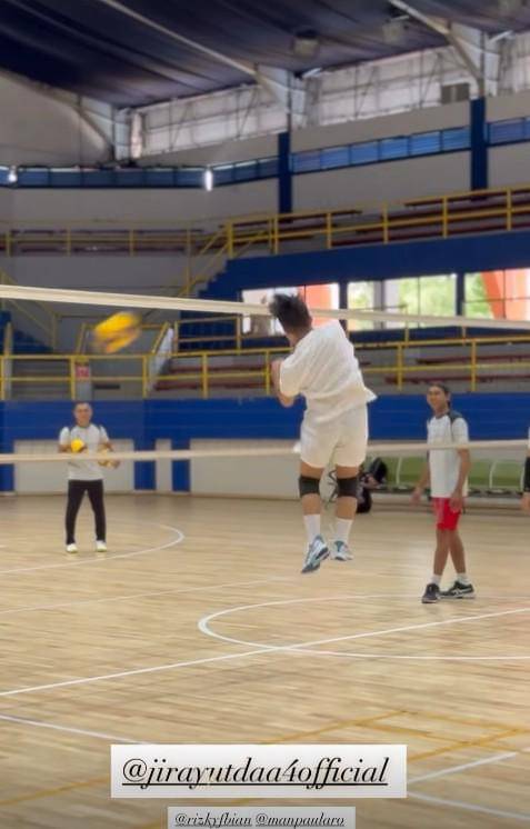 Jirayut Ikut Latihan Bareng The Musicians (instagram.com/jirayutdaa4official)