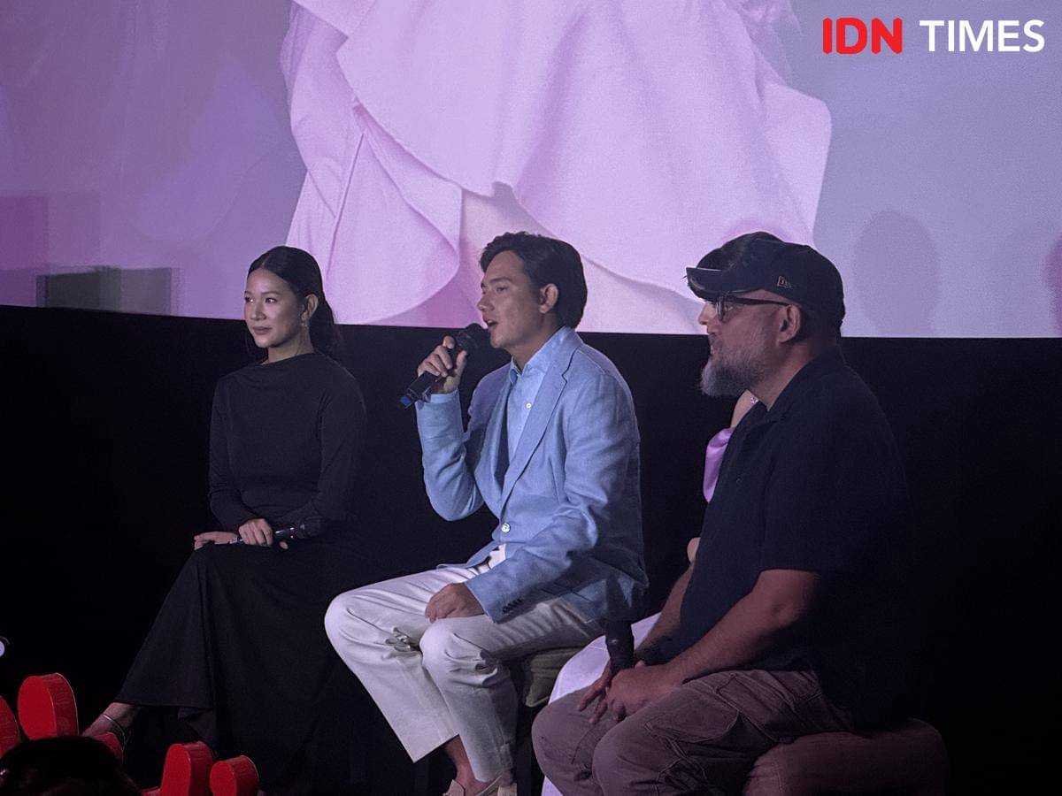 para cast film What's Up with Secretary Kim?