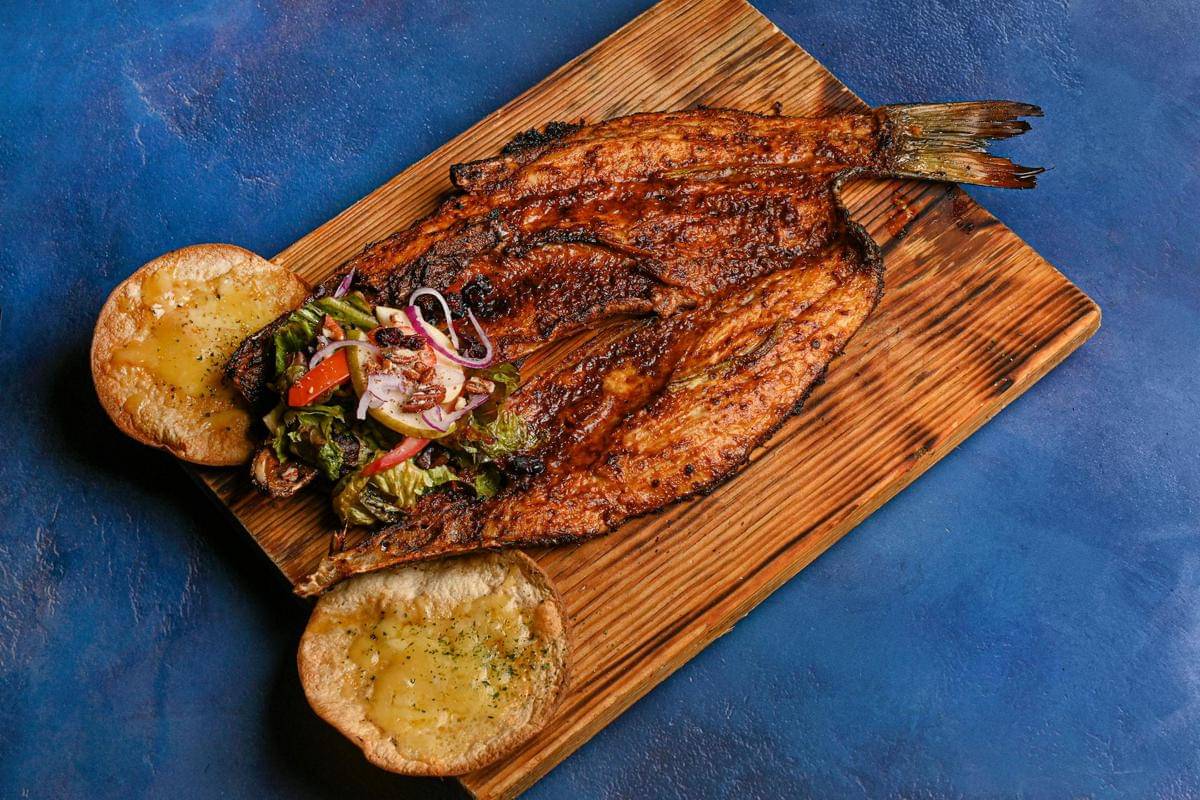 ilustrasi ikan bakar