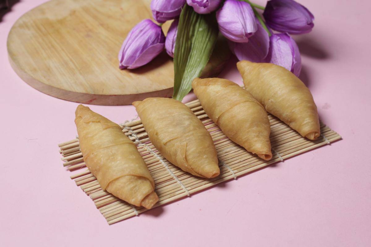 ilustrasi pisang molen