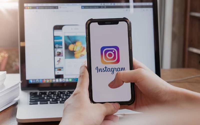 ilustrasi aplikasi Instagram