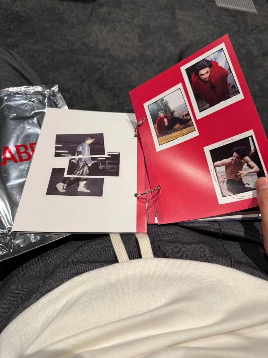 Album package components "NO LABELS: PART 01" (SET-UP C)