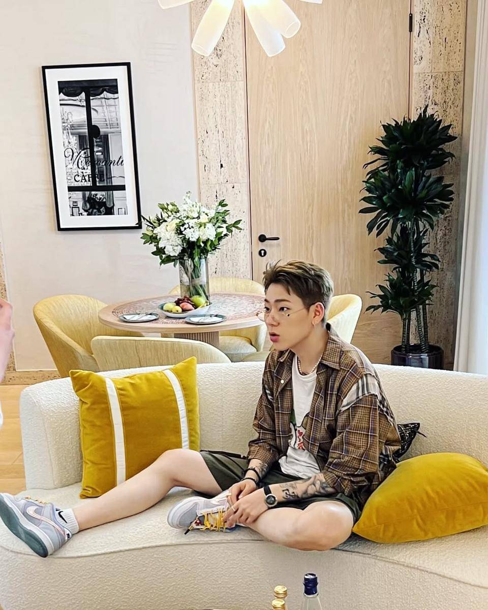 padu padan celana pendek ala Zico