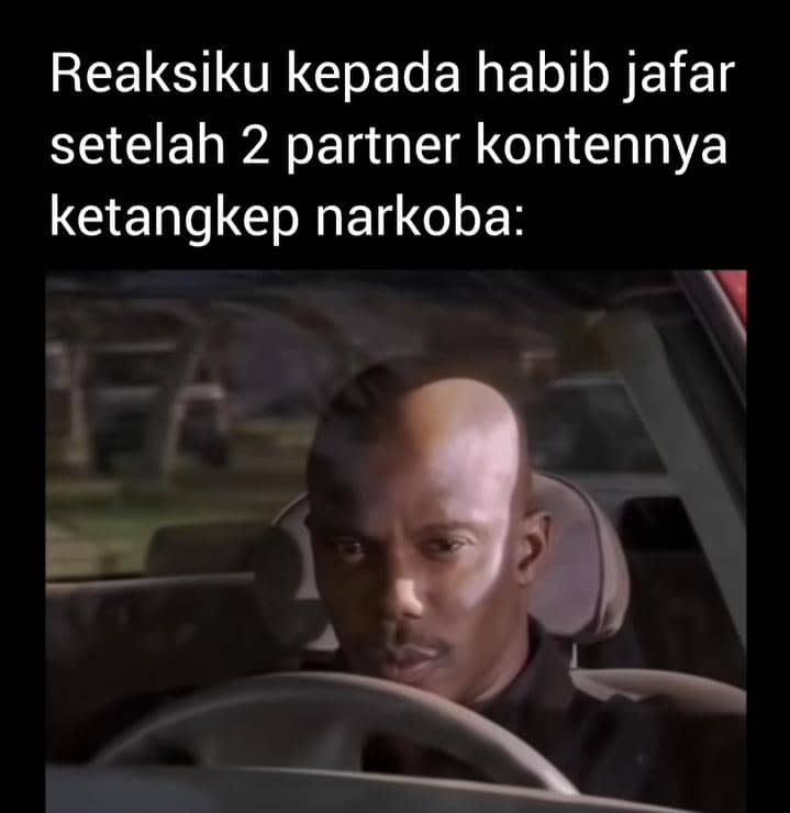 meme menatap