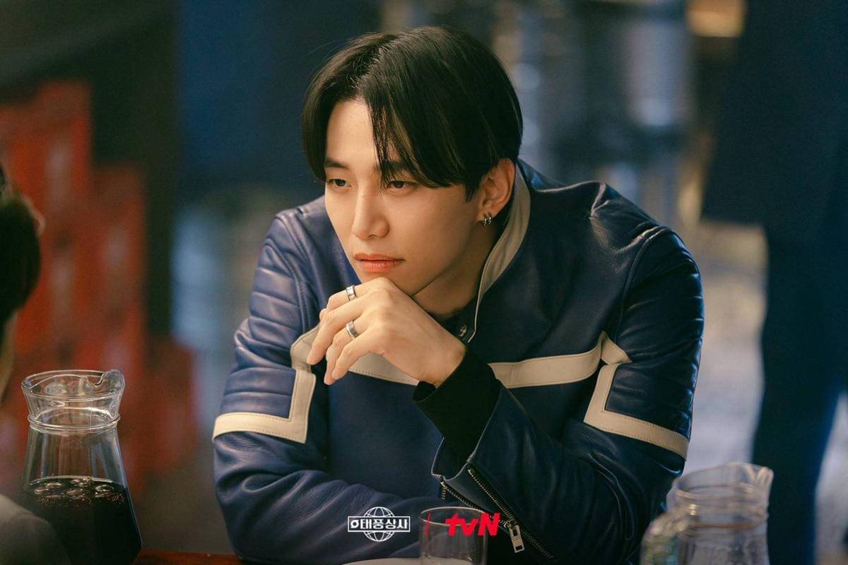 Kang Tae Poong (Lee Jun Ho) dalam drama Typhoon Family