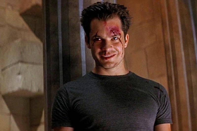 Timothy Olyphant dalam film Scream 2 (1997).