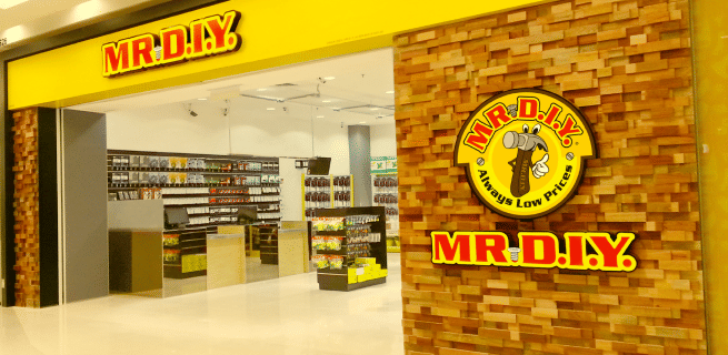 Belanja di MR.D.I.Y. 