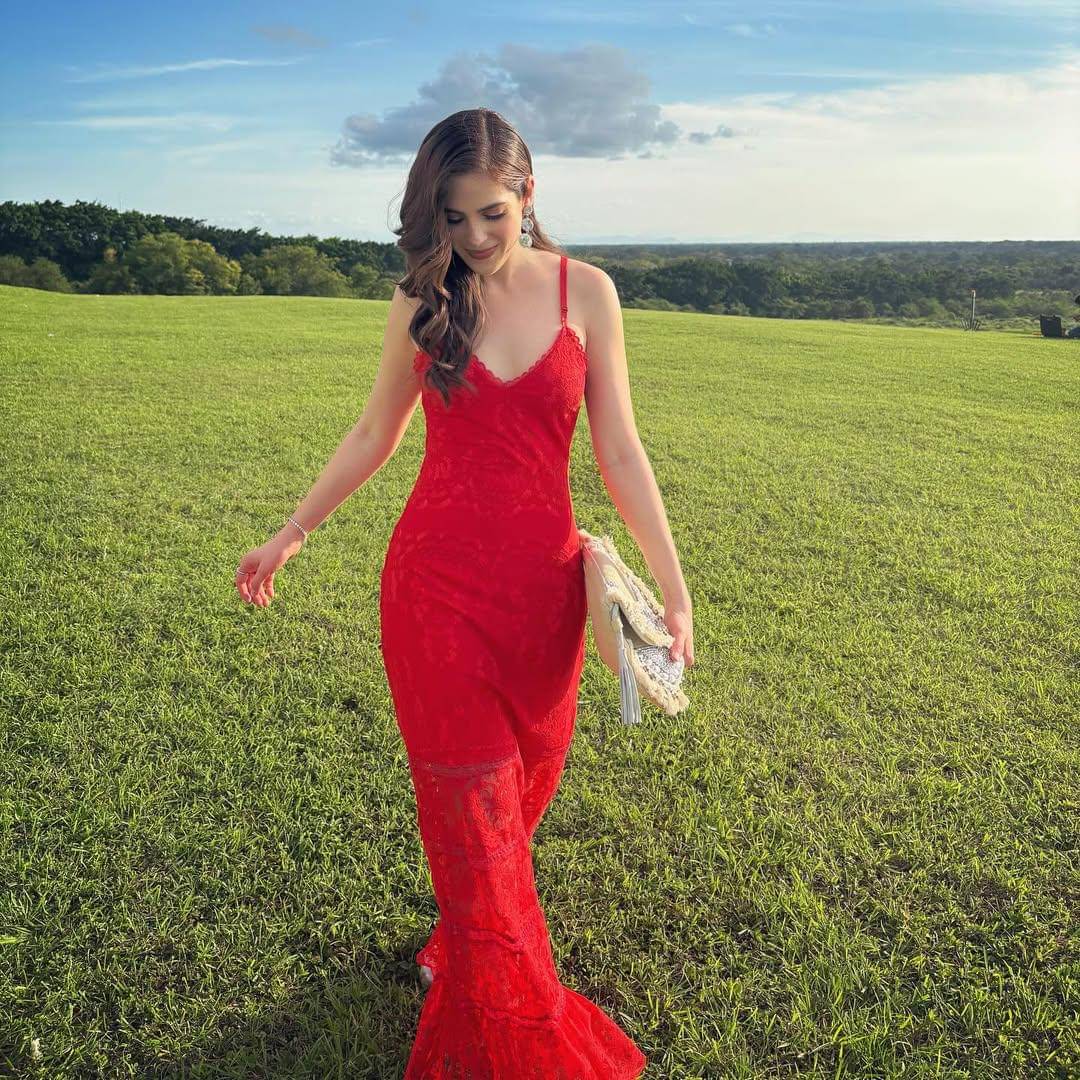 Inspirasi OOTD ala Fatima Bosch