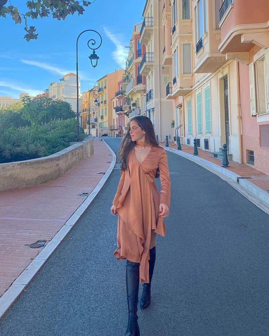 Inspirasi OOTD ala Fatima Bosch