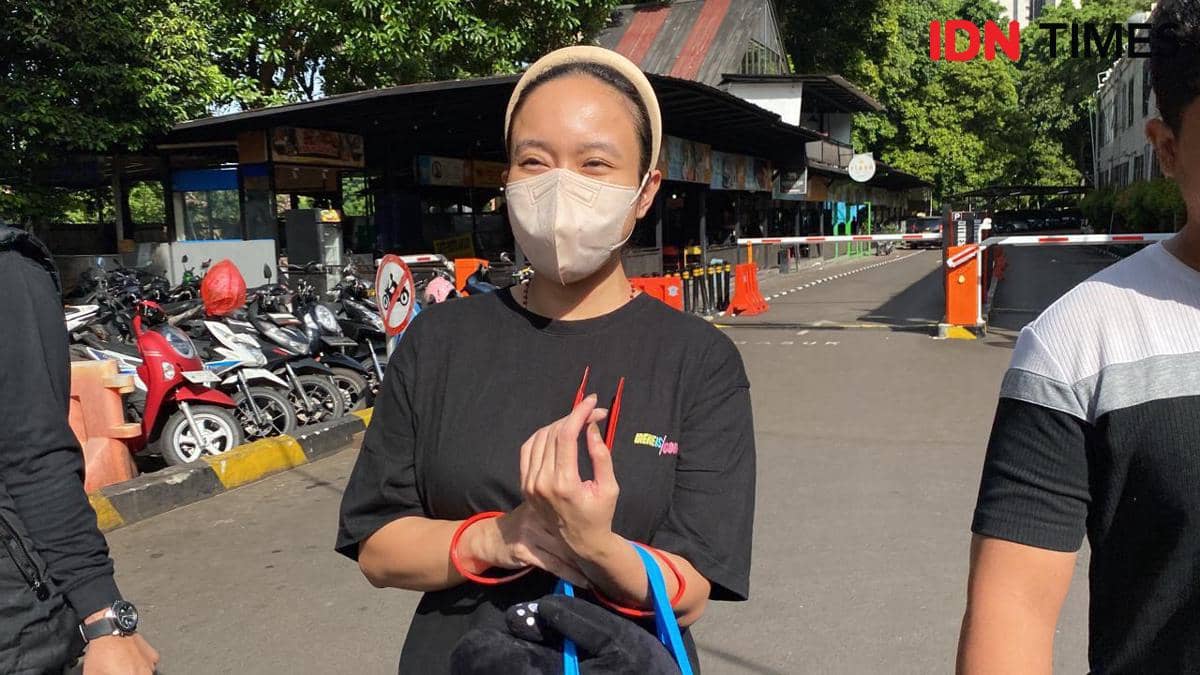 Tersangka penggelapan dana investasi PT MIB, Fransiska Dwi Melani (Mecimapro) 