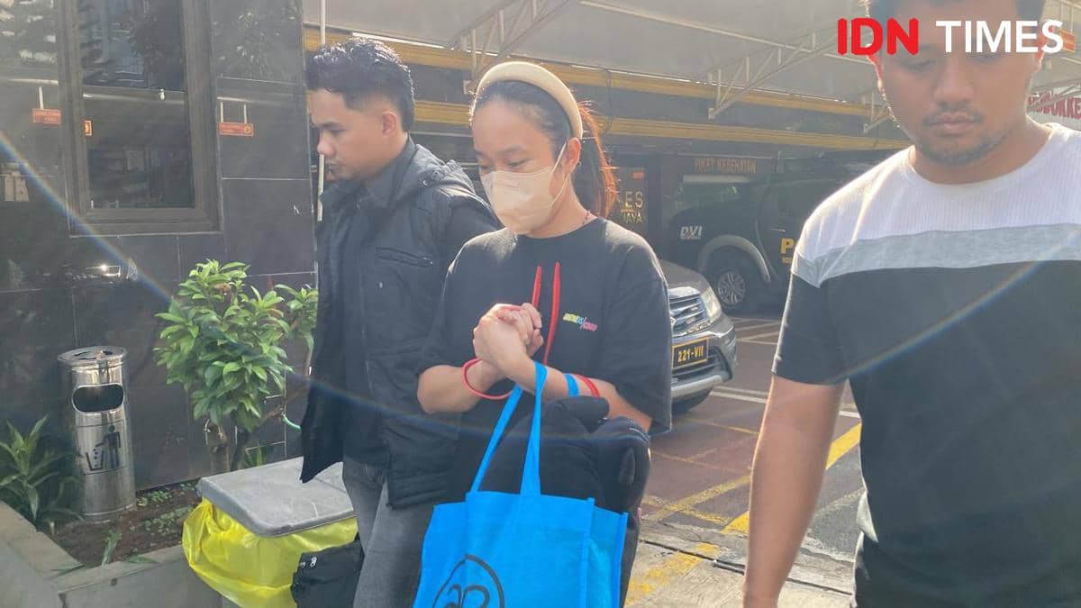 Tersangka penggelapan dana investasi PT MIB, Fransiska Dwi Melani (Mecimapro)