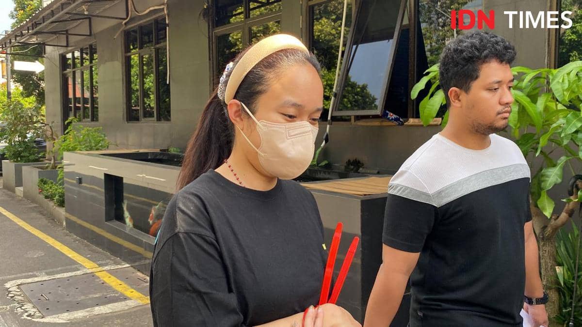 Tersangka penggelapan dana investasi PT MIB, Fransiska Dwi Melani (Mecimapro) 