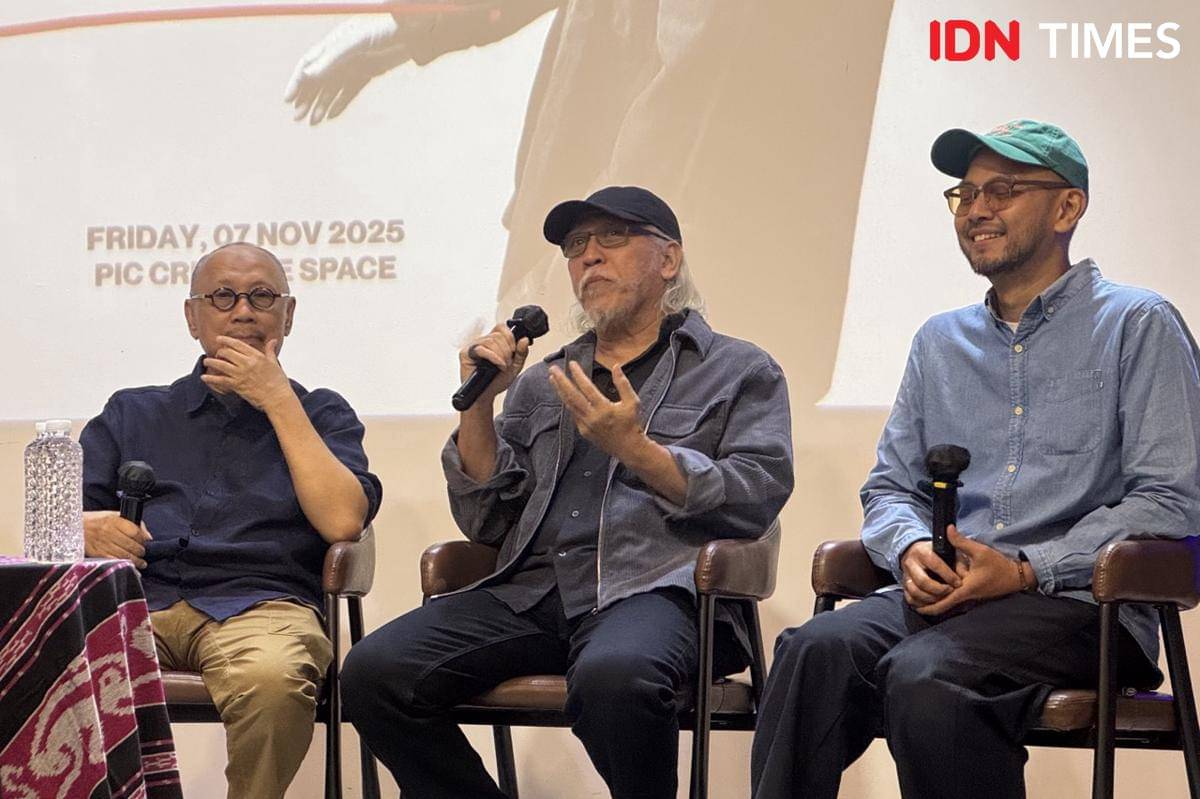 Ebiet G. Ade dan Iwan Fals pada Jumat (7/11/2025) (IDN Times/Elizabeth Chiquita)