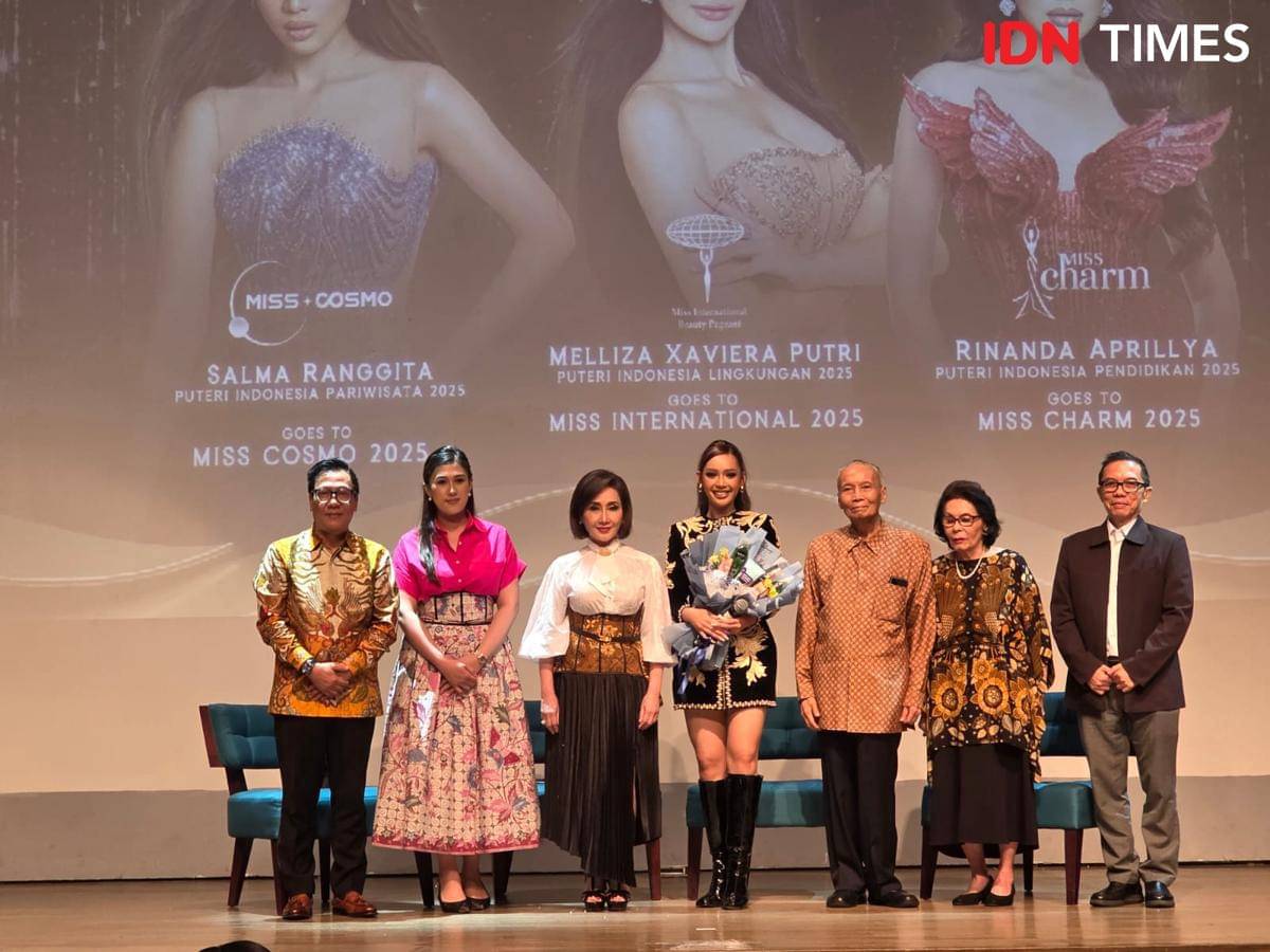 Press Conference Salma Ranggita Cahyariyani, Miss Cosmo Indonesia 2025 di Ice Palace, Lotte Mall Jakarta. 5 November 2025