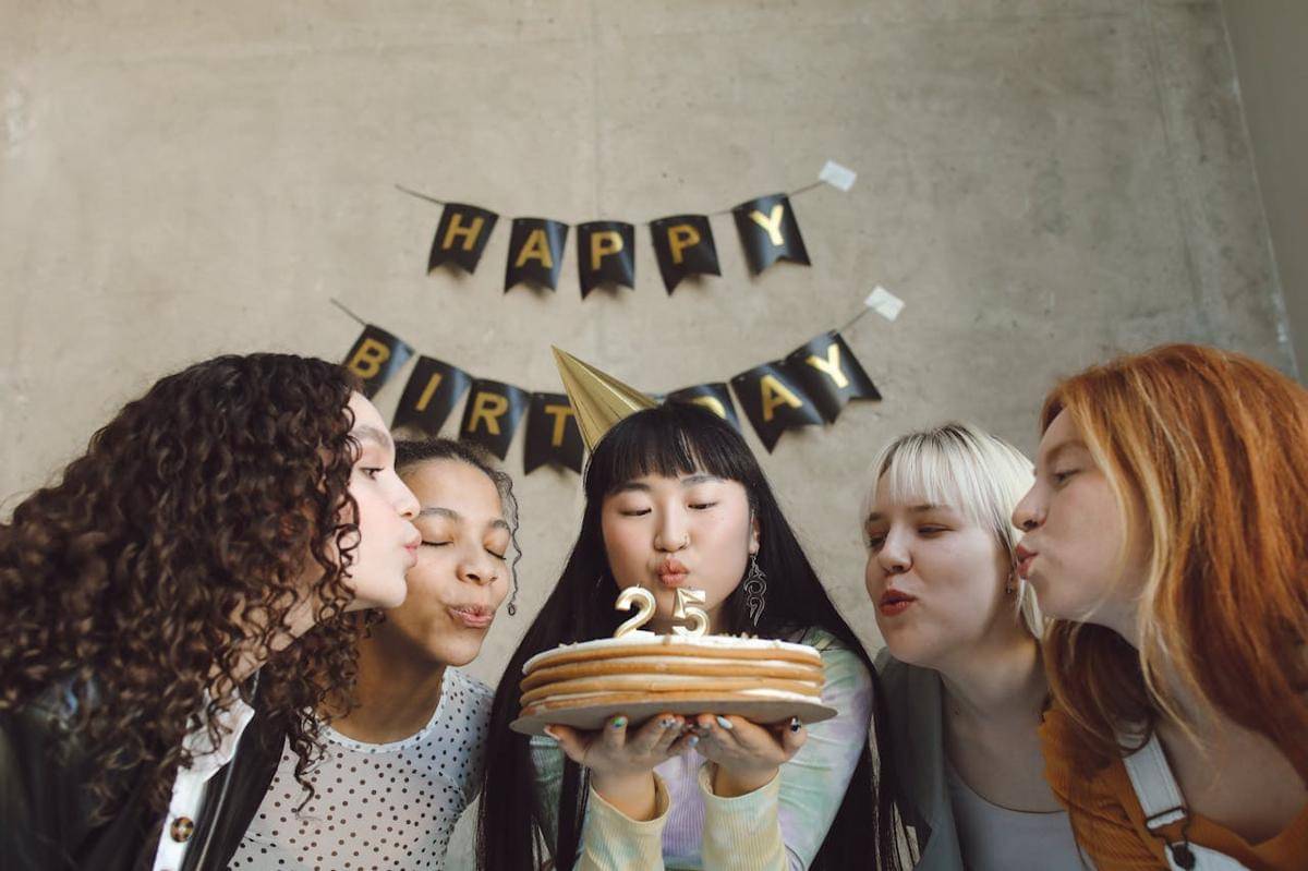 Ilustrasi ulang tahun