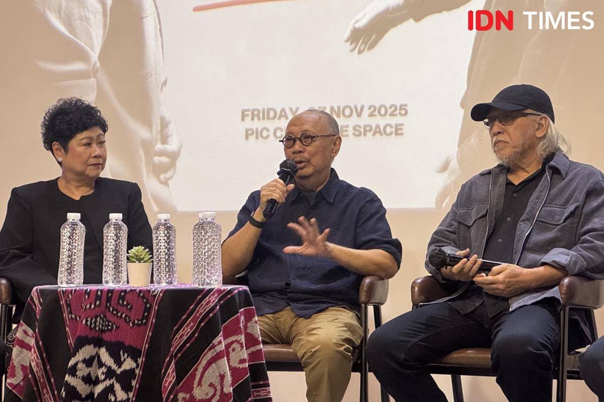 Ebiet G. Ade dan Iwan Fals pada Jumat (7/11/2025) (IDN Times/Elizabeth Chiquita)