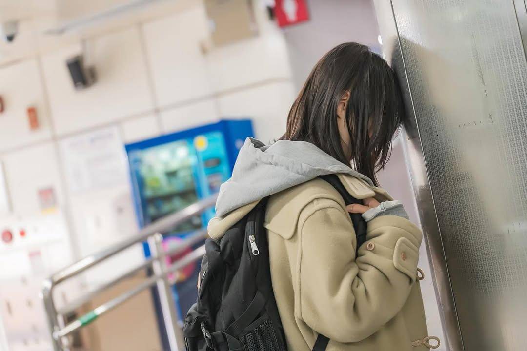 still cut drama Spirit Fingers