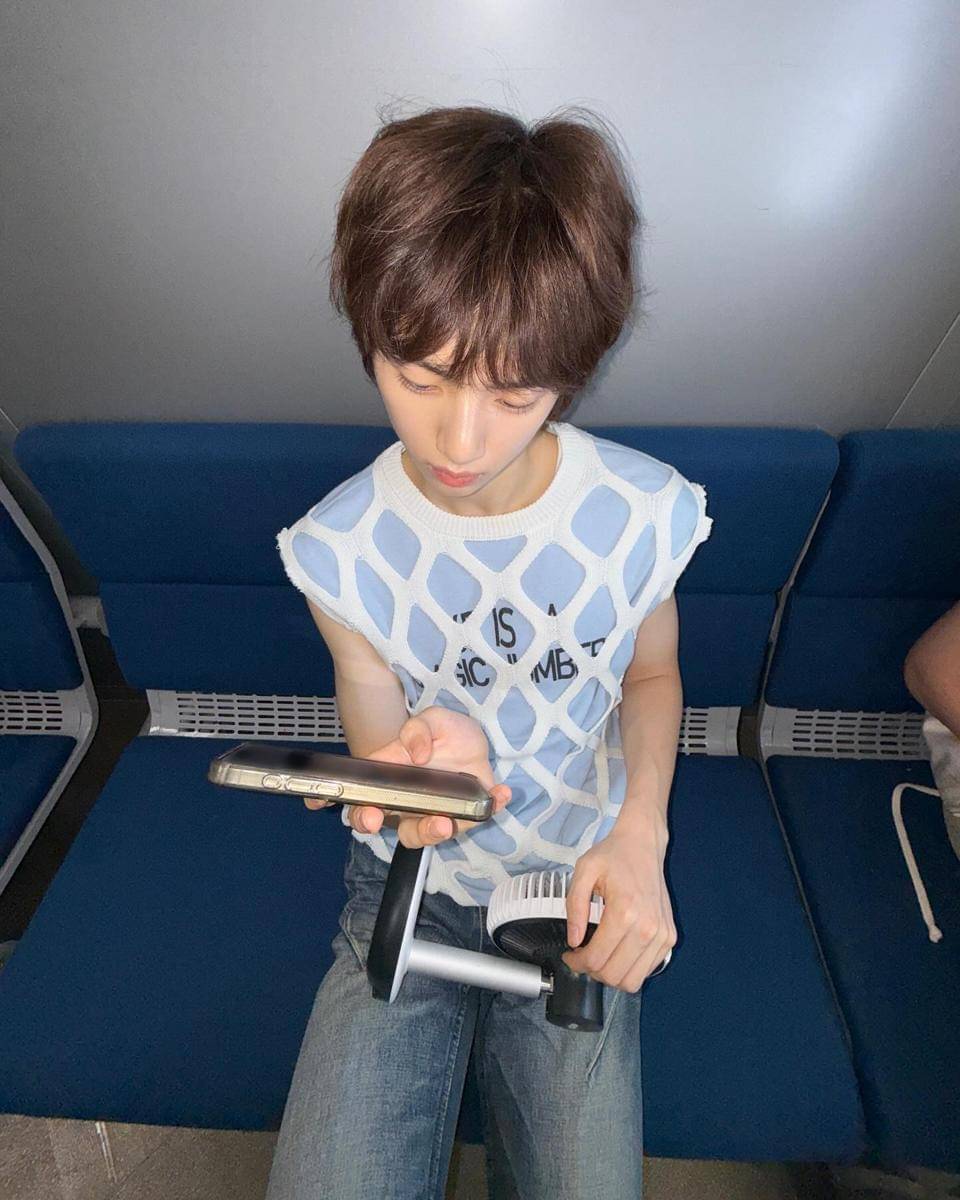 style ala Juhoon CORTIS