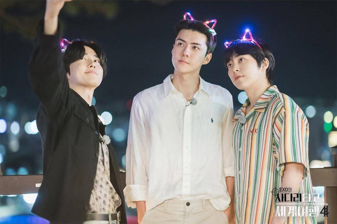 Travel the World on a Ladder atau EXO Ladder