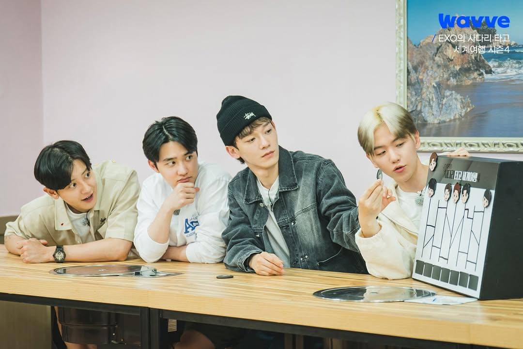 Travel the World on a Ladder atau EXO Ladder