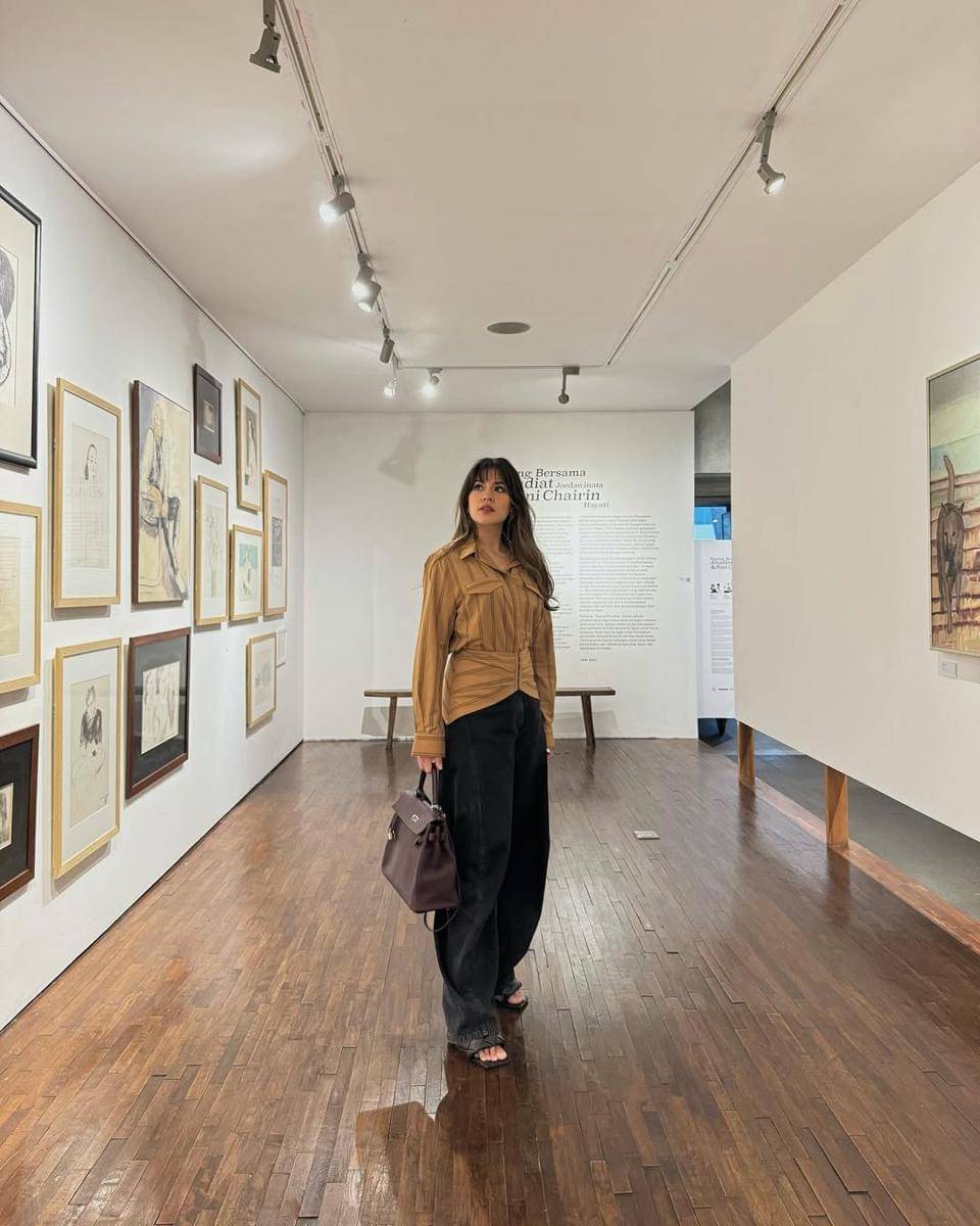 inspirasi outfit earth tone ala Raisa Andriana