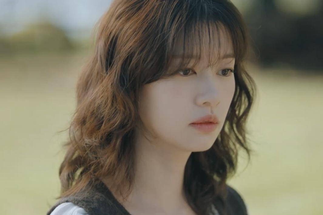 Yoo Me Ri (Jung So Min) dalam drakor Would You Marry Me