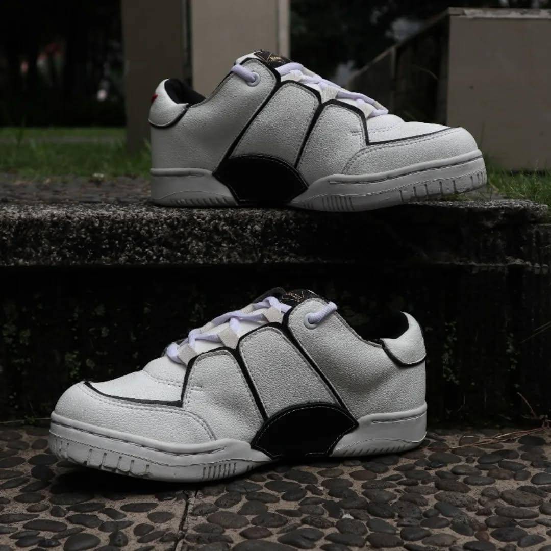 Sepatu Kodachi original. 