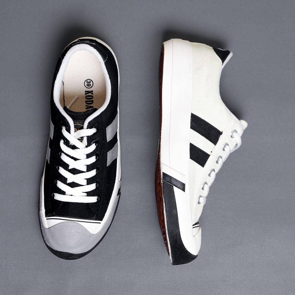 Sepatu Kodachi original.