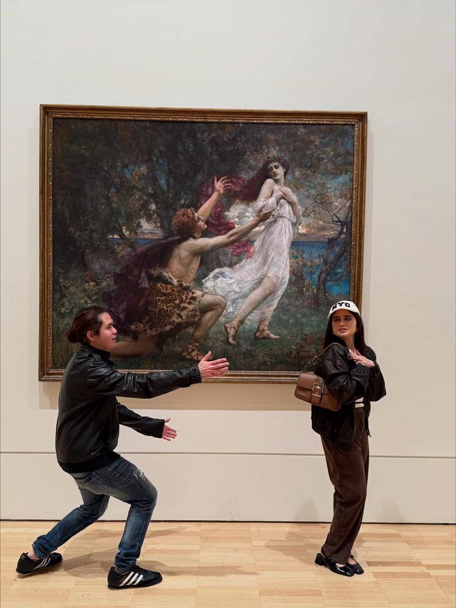 potret Tissa Biani dan Dul Jaelani di Galeri Nasional Victoria, Melbourne, Australia