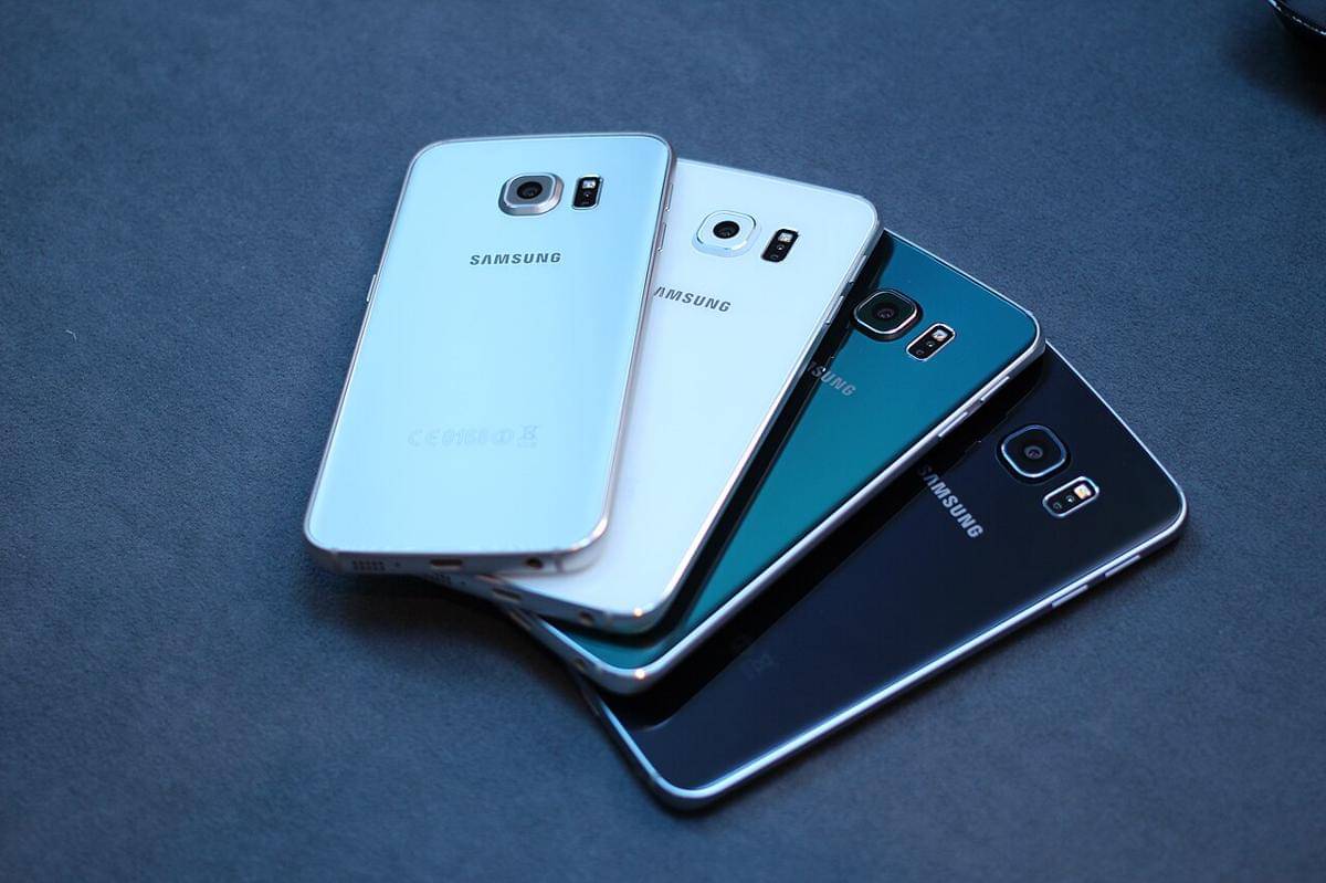 ilustrasi HP Samsung