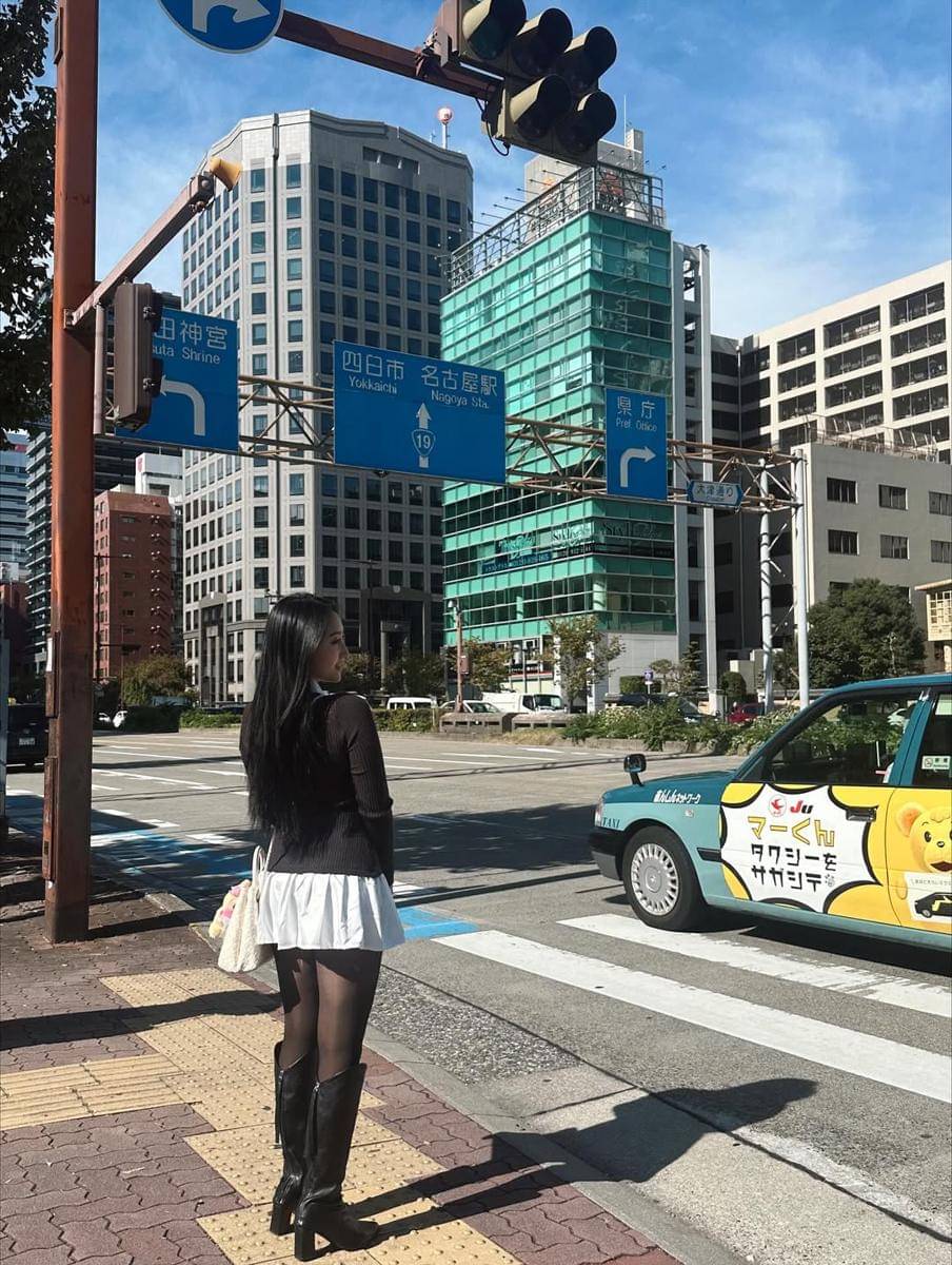 Sandrina Mazaya jalan-jalan ke Sakae di Nagoya, Jepang