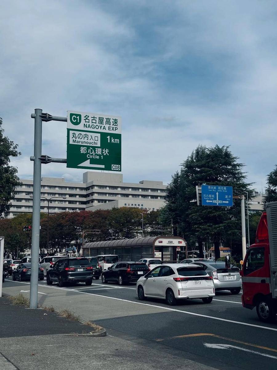 Sandrina Mazaya jalan-jalan ke Sakae di Nagoya, Jepang