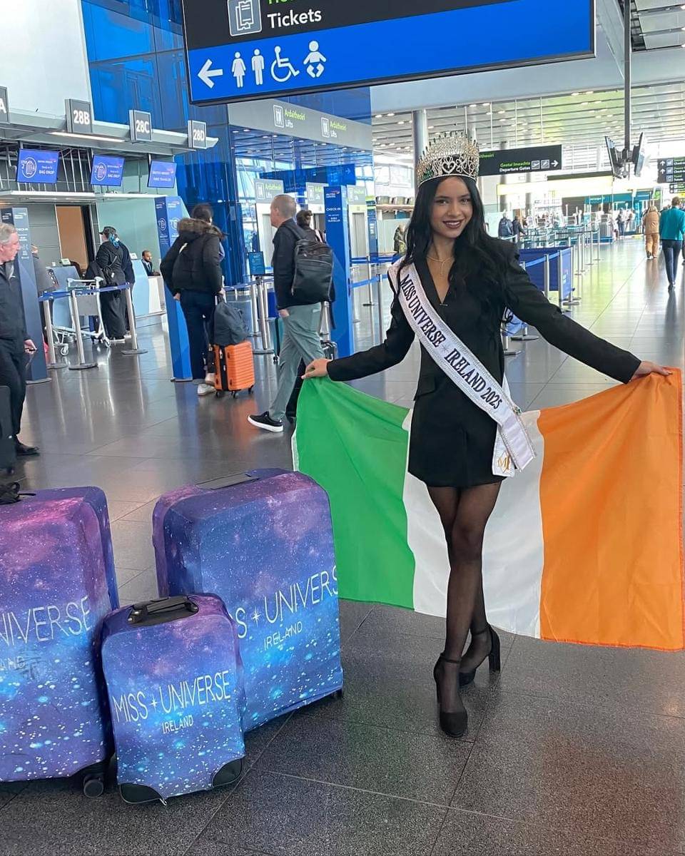 potret Aadya Srivastava, Miss Universe Irlandia 2025
