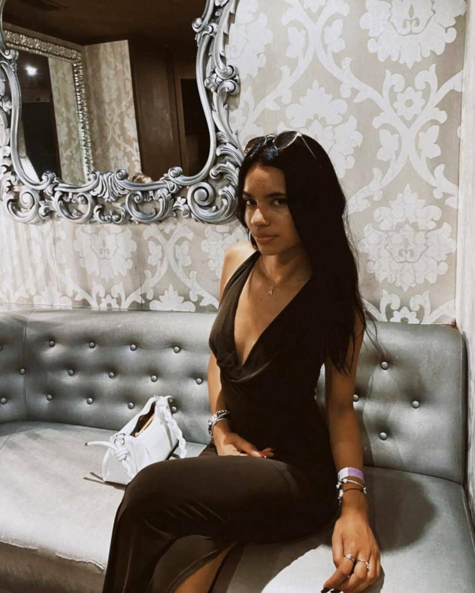 potret Aadya Srivastava, Miss Universe Irlandia 2025