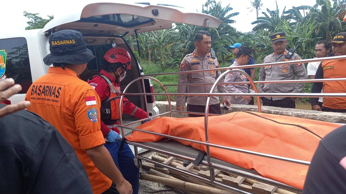 Satu dari dua bocah yang hilang di Kali Cikeas Bekasi ditemukan meninggal dunia. (Dokumen SAR Bekasi)