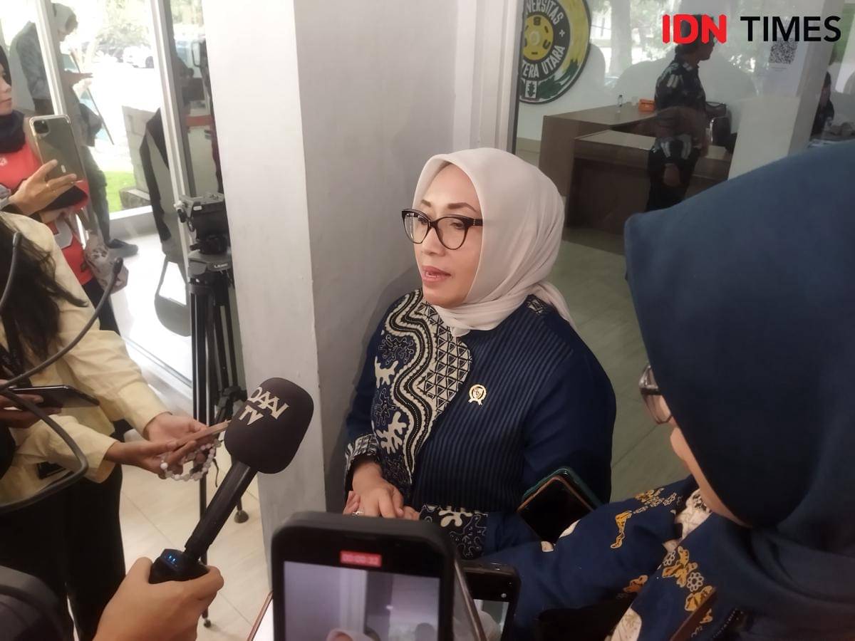 Menteri PPPA Arifah Fauzi di acara Dies Natalis ke-45 FISIP USU, Sabtu (8/11/2025) (IDN Times/Doni Hermawan)