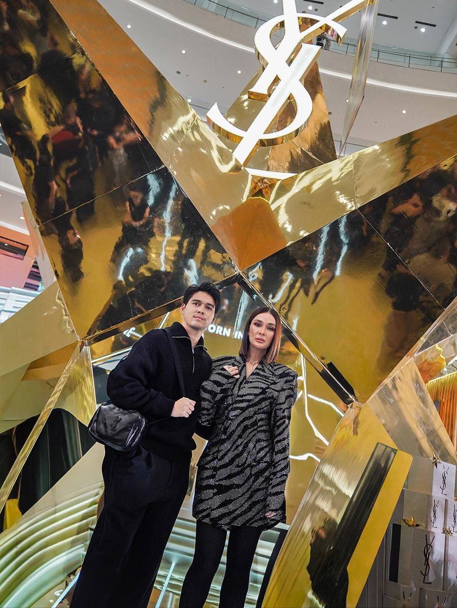 artis di YSL Annual holiday pop up