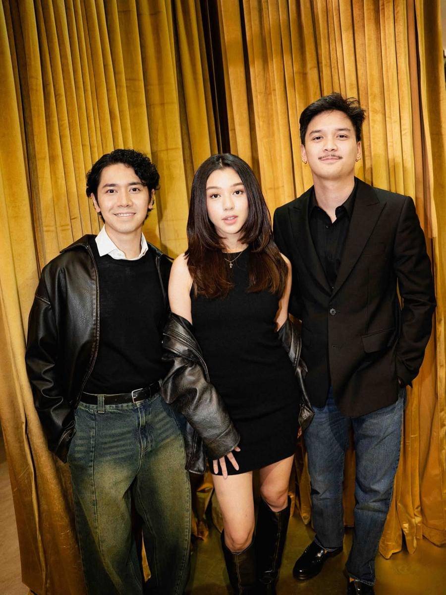 artis di YSL Annual holiday pop up