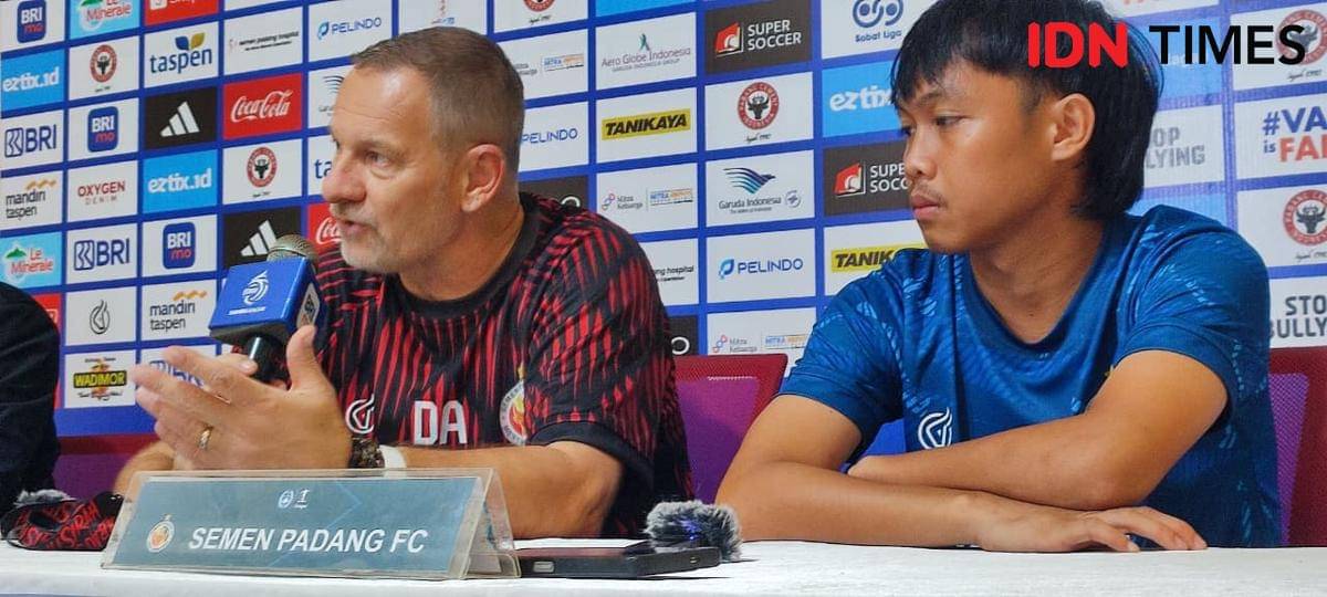 Konferensi pers Semen Padang FC vs Borneo jelang pertandingan (Foto: IDN Times/Halbert Caniago)