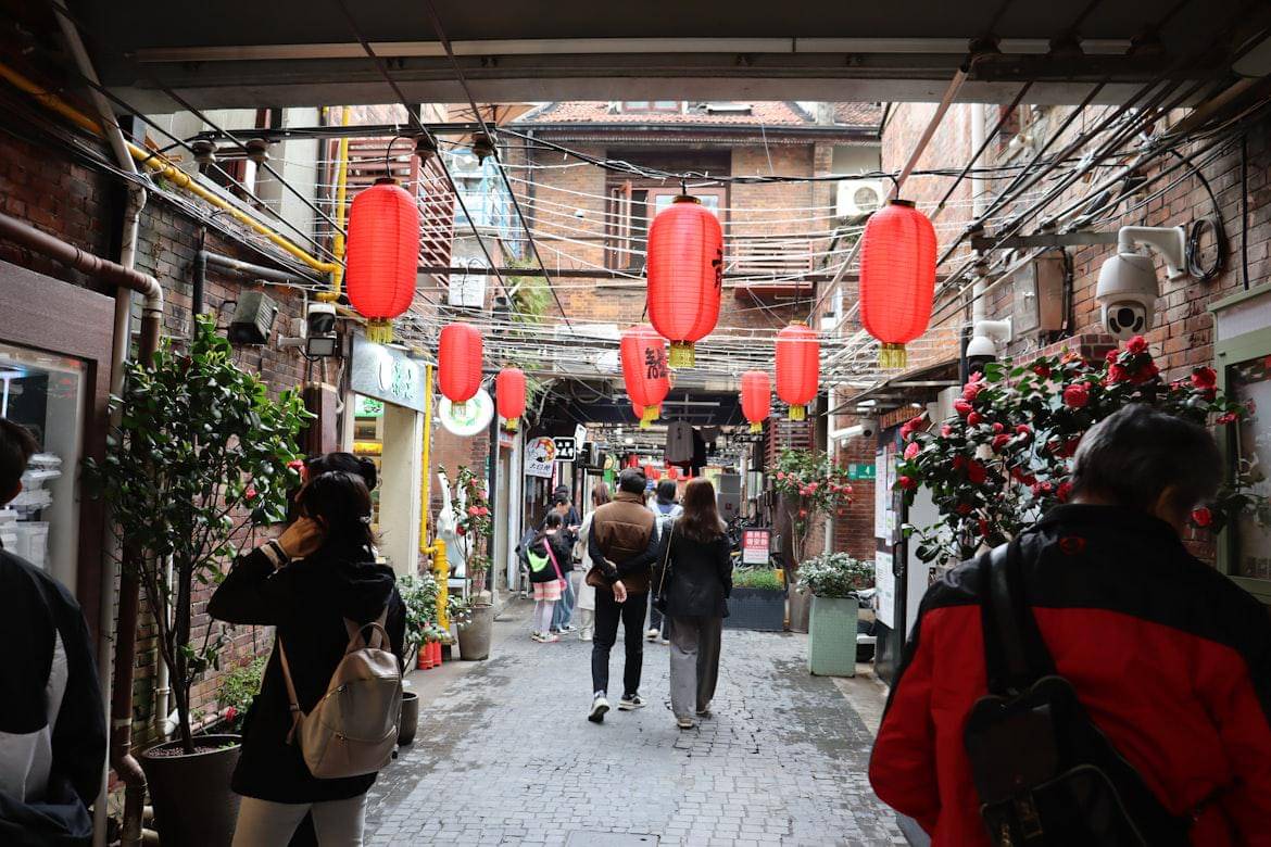 ilustrasi tempat wisata gratis di Shanghai