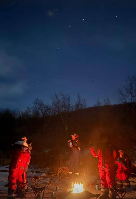 Enzy Storia dan Febby Rastanty Berburu Aurora di Norwegia (instagram.com/enzystoria)