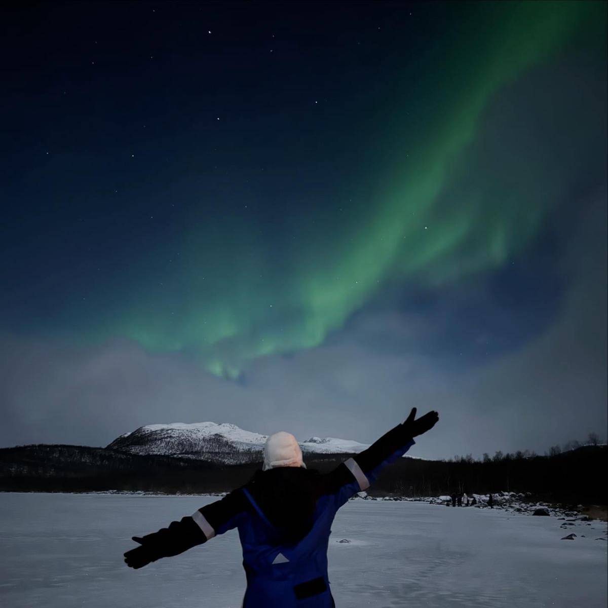 Enzy Storia dan Febby Rastanty Berburu Aurora di Norwegia (instagram.com/enzystoria)