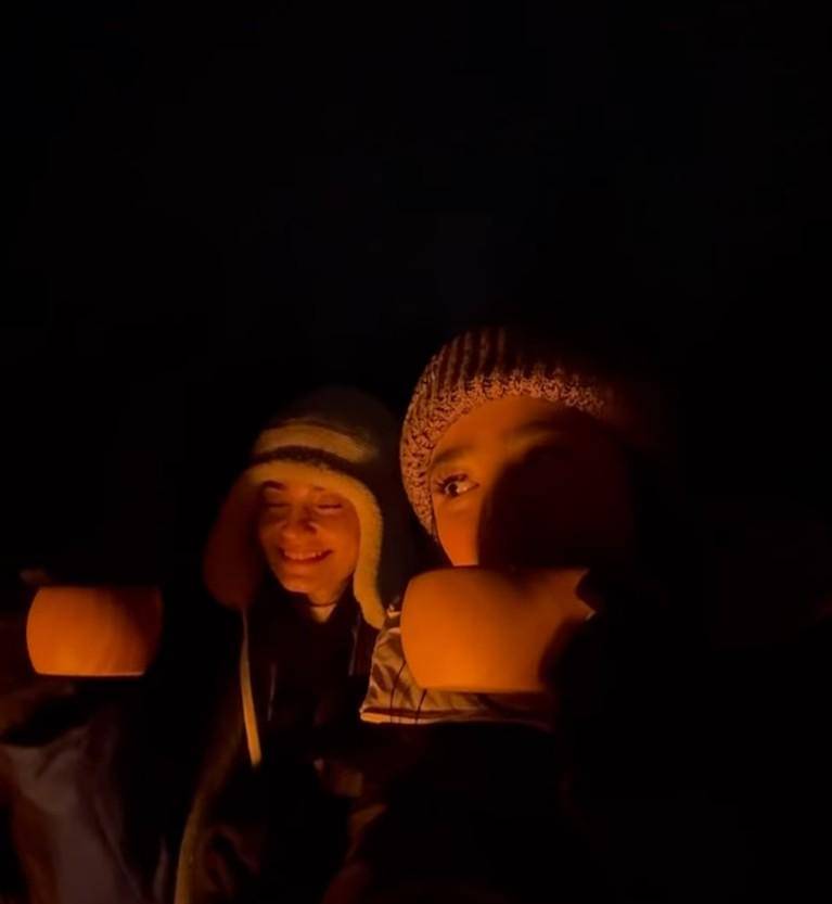 Enzy Storia dan Febby Rastanty Berburu Aurora di Norwegia (instagram.com/enzystoria)