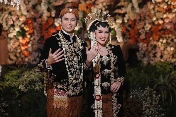 Pernikahan Shabrina Luna dan Axel (instagram.com/shabrinaaluna)